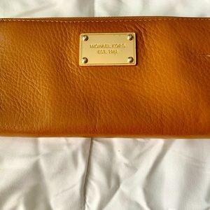 Michael Kors Tan Wallet